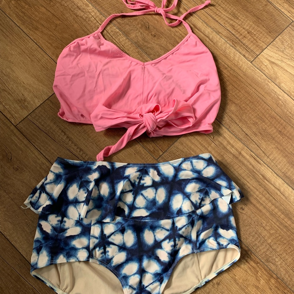 Kortni Jeane swim set